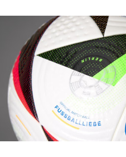 Piłka adidas Fussballliebe PRO IQ3682