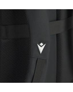Plecak Macron Discovery czarny – plecak sportowy 27L