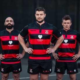 Nowe szaty @piracikatowice 🤩🏈🔥
Jeśli jesteś zainteresowany ubraniem swojego zespołu niezależnie od poziomu rozgrywek - odezwij się do nas 🤝😎

REDBOX.pl

#rugby #redbox #macron #piracikatowice