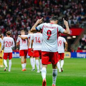 W końcu to mamy!⚽️ Wysoki wynik Reprezentacji🇵🇱

📸fot. Cyfrasport Photo Agency

#reprezentacja #liganarodów #redbox
