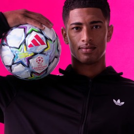 Kto się nie może doczekać Ligi Mistrzów?⚽ Dziś losowanie fazy ligowej🏟 A już teraz wpadnij do nas po oficjalną piłkę📲REDBOX.pl

#adidas #adidasfootball #championsleague #uefa #redbox