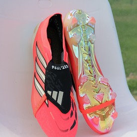 Mistrzowskie Predatory🏆 Spójrzcie na te kolory!🔥 Zdobywaj bramki w Adidas Predator Elite📲REDBOX.pl

#adidas #adidasfootball #predatorelite #mundialpack #redbox