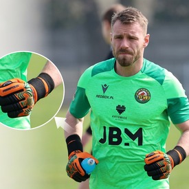 Zgrany duet🤝 Koszulka Macron Golem🟩 A do tego najnowsze rękawice RBSPORT, model X1🧤 Po najlepszy sprzęt zapraszamy na 📲REDBOX.pl

📸fot. Kamil Drzeniek/@lgks_38_podlesianka 

#macron #macronfootball #rbsport #goalkeeper #redbox
