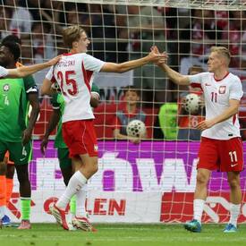 W meczu z Nigerią remisujemy..🇵🇱 Z pięknym golem na koniec⚽️

📸fot. Newspix

#polska #reprezentacja #redbox