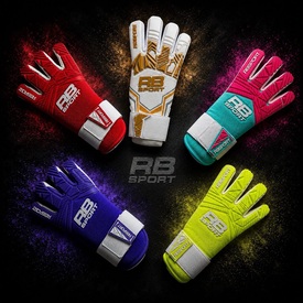 Nowe kolory rękawic 👀😍

#redbox #rbsport #goalkeepergloves #rekawicebramkarskie