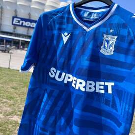 Masz koszulkę swojego ukochanego klubu?😍 U nas też się w nie zaopatrzysz💙📲REDBOX.pl

#macron #macronfootball #lechpoznan #kolejorz #redbox