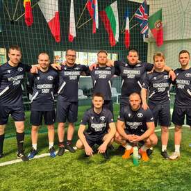 Ubierz swój zespół na każdą okazję - turnieje firmowe, akcje charytatywne i inne rozgrywki!💪 Stworzymy dla Was profesjonalne stroje z indywidualnym nadrukiem🔝 Skontaktuj się z nami📲REDBOX.pl

📸fot. @toyota_komorniki_sady 

#macron #macronfootball #nadruki #strojesportowe #redbox