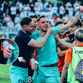 Dawid Arndt wybrany bramkarzem jedenastki sezonu 1 Ligi🧤 Gratulujemy💪

📸fot. @chrobryglogowsa 

#macron #rbsport #betclic1liga #redbox
