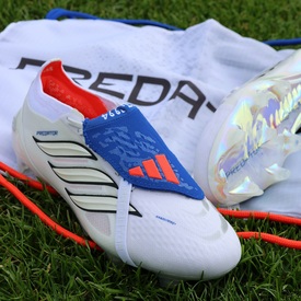 Adidas Predator Elite to przede wszystkim jakość i zaawansowane technologie⚽️ A przy okazji nietuzinkowy i nowoczesny charakter🤩 Dostępne na📲REDBOX.pl

#adidas #adidasfootball #predatorelite #footballboots #redbox