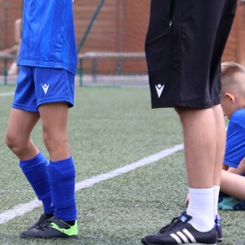 Spodenki piłkarskie Macron⚽ Dla trenera proponujemy model Danube, a dla zawodników Mesa Hero🔝📲 REDBOX.pl

#macronfootball #sprzętpiłkarski #strojepiłkarskie #redbox