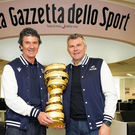 Macron oficjalnym partnerem technicznym Giro d’Italia. Historyczna współpraca włoskich gigantów sportu 🔥
Więcej informacji na temat współpracy znajdziecie na naszym blogu 📱👉 REDBOX.pl

#macron #giroditalia