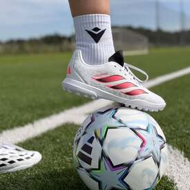 U nas same dobre marki🔝 Macron, Adidas i inne topowe, piłkarskie firmy⚽️ Sprawdź ofertę na📲REDBOX.pl

#macron #macronfootball #adidasfootball #sprzętpiłkarski #redbox