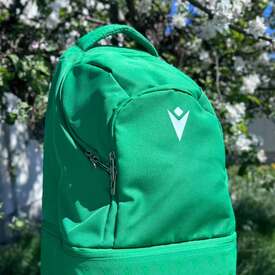 Wygodny i pojemny plecak trzeba mieć🎒 Na majówkę jak znalazł🌼 Macron Rookie u nas📲REDBOX.pl

#macron #macronsports #akcesoriasportowe #plecak #redbox